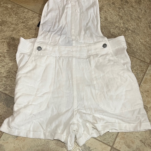 Papermoon White penny overall rompers sizes medium NWT - Picture 5 of 8